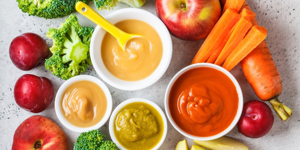 Introducing Textures: How to Safely Move Beyond Purées in 2026
