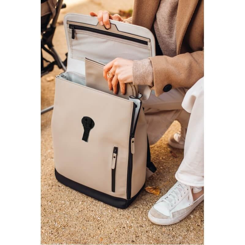 Beaba Oslo Changing Backpack Clay